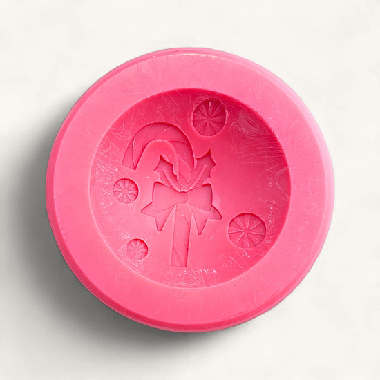 Candy Cane 7" Scented Vessel (Candy Cane)